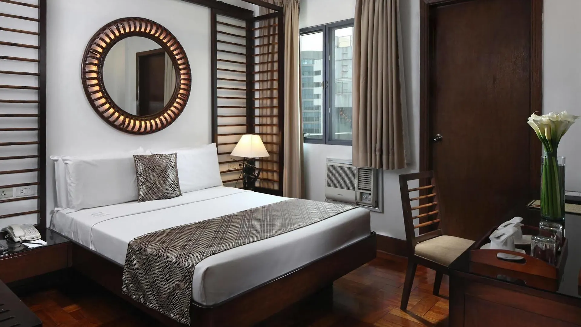 Manila Lotus Hotel